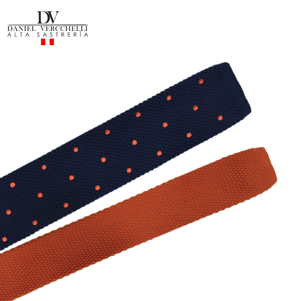 Corbata Ejecutiva Azul con bolitas anaranjado 4 corbata CL8900-16 AZUL CON BOLITAS ANARANJADO..